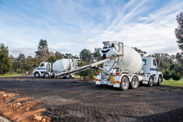 Best Concrete Flooring Contractor  in Lakewood, CA